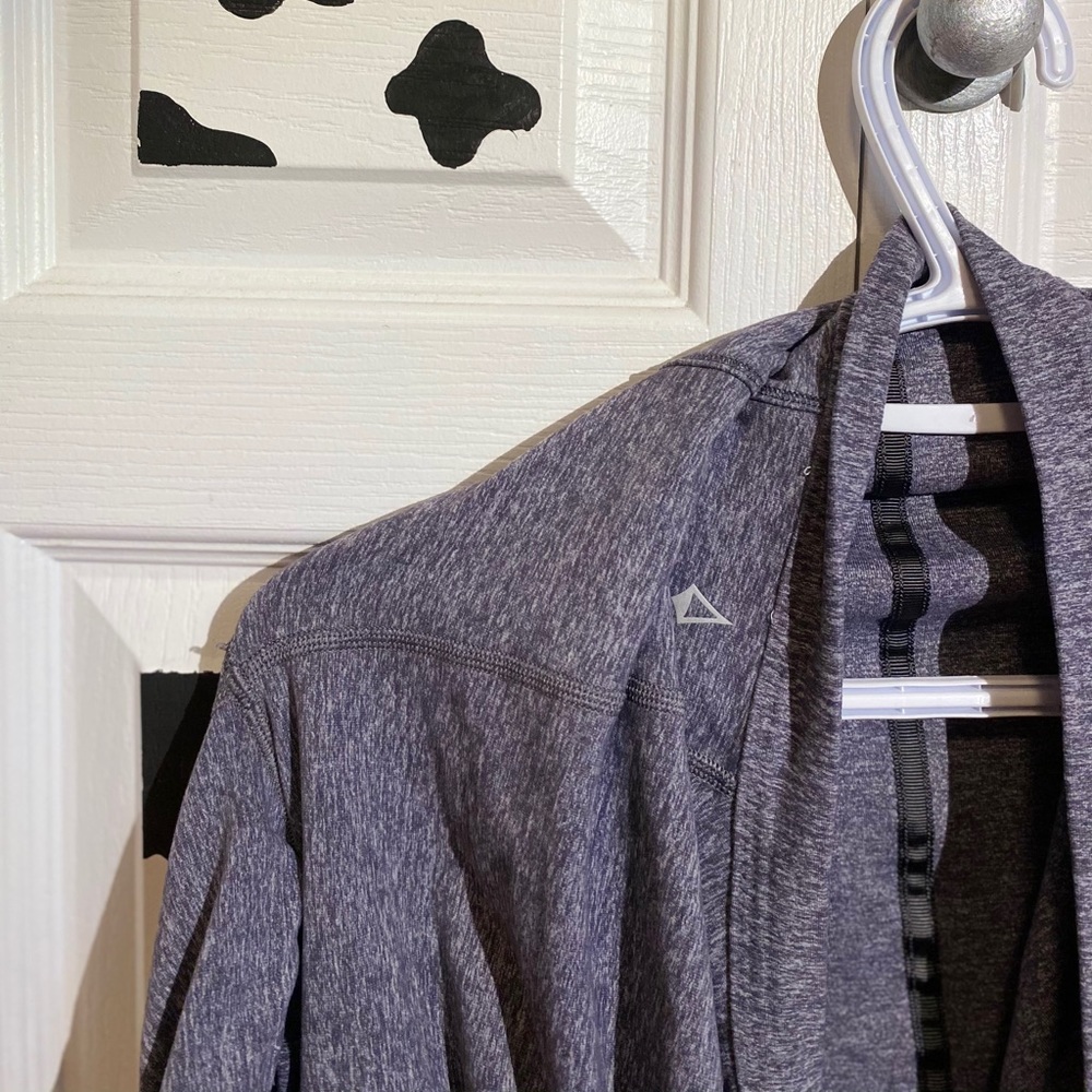 ivivva sweater